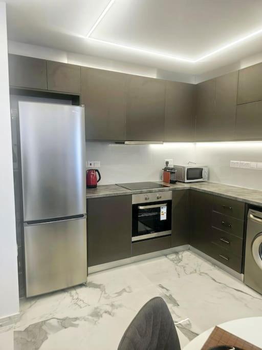 Deluxe Apartment Paphos Extérieur photo